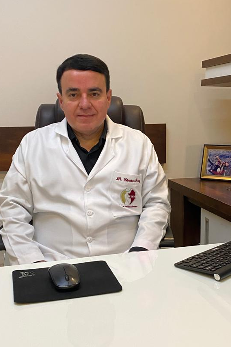 Dr. Christian Ferraz