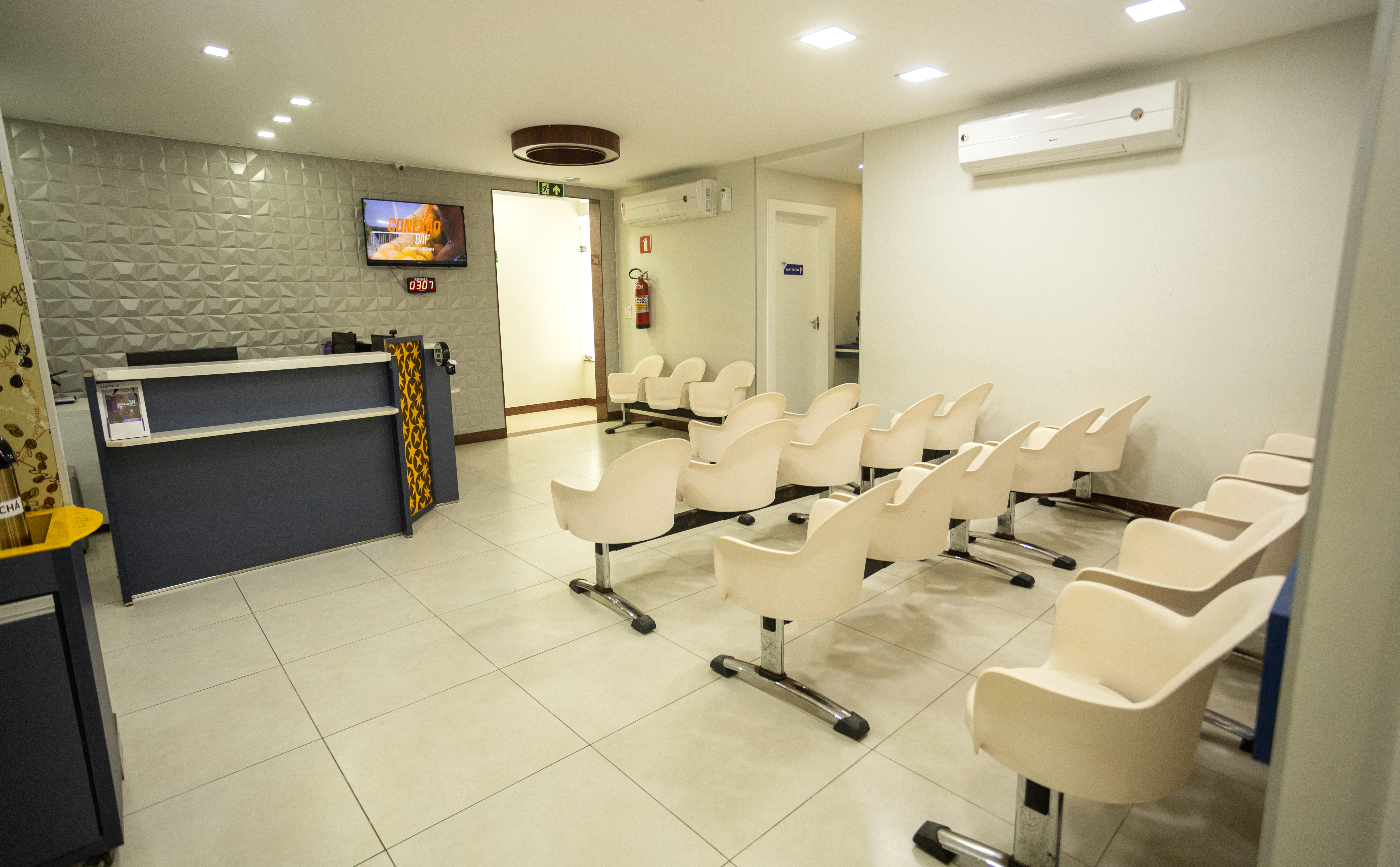 Ambiente amplo e acessível da clínica